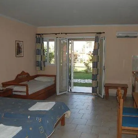 Orestis * Sidari (Corfu)